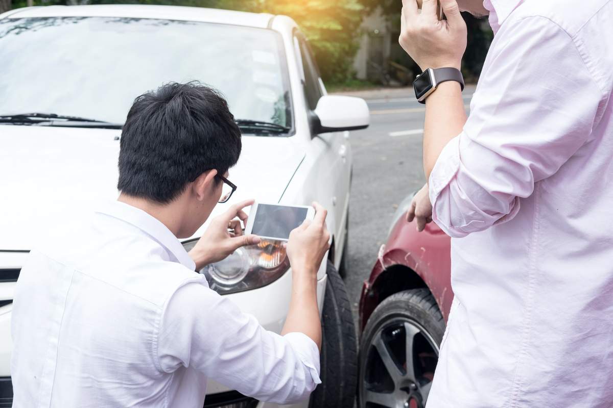 Top 8 Pieces of Evidence to Collect After a Car Accident in Tulsa